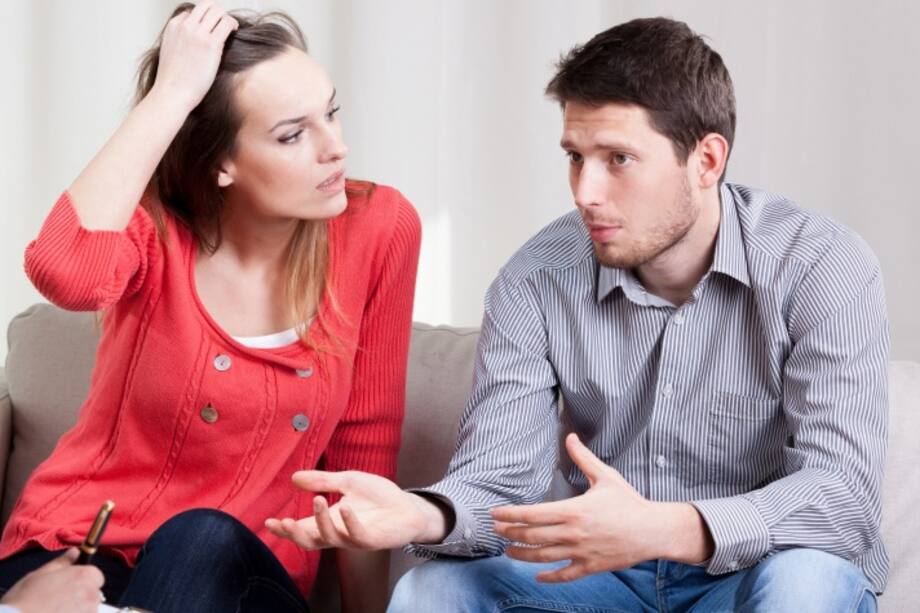 ¿Estás saliendo con un recién divorciado?