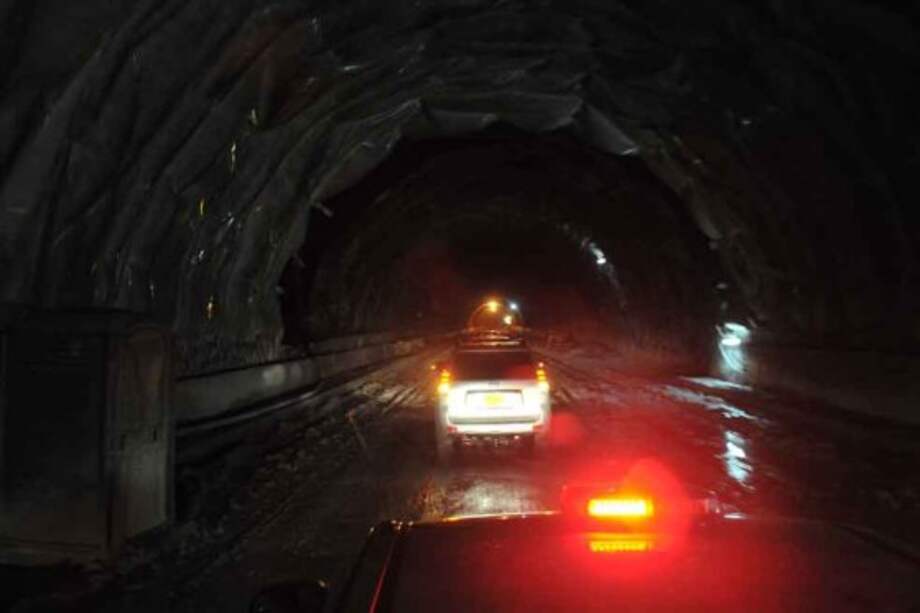 Una nueva oportunidad le dio el Gobierno a Carlos Collins para concluir las obras del túnel de La Línea, que debieron entregar en noviebre del año pasado. /Gustavo Torrijos