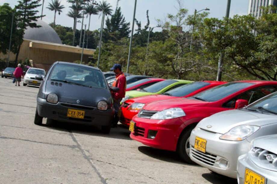 Fasecolda advierte que reparación de vehículos asegurados podría afectarse por escasez de repuestos