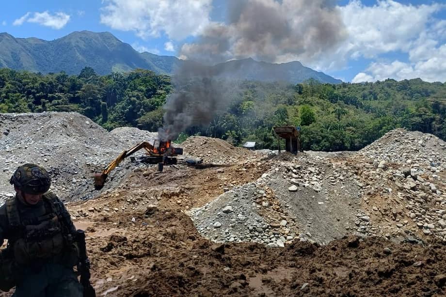 Las actividades de minería ilegal en la zona afectaron cientos de hectáreas de recursos naturales.