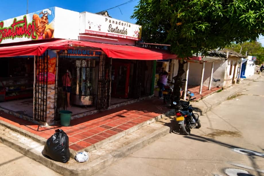 Las autoridades investigan las motivaciones del ataque armado en la panadería de Polonuevo.