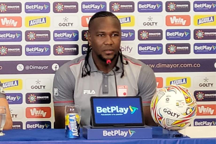 Hugo Rodallega en la rueda de prensa previo al partido de ida de la Liga BetPlay 2024-I.
