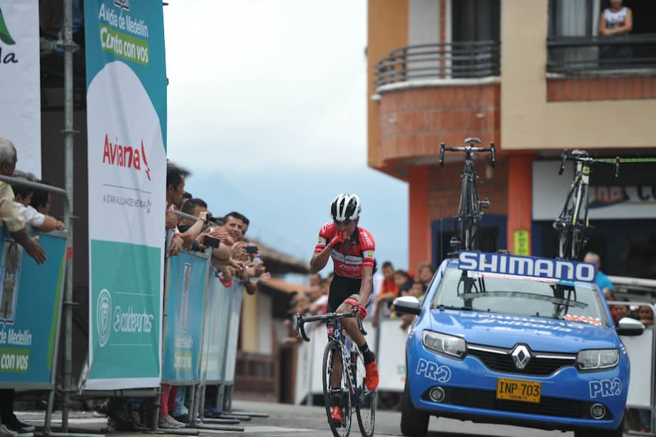 El pedalista de 22 años paró el reloj con un tiempo de 3 horas, 22 minutos y 6 segundos. / Gustavo Torrijos