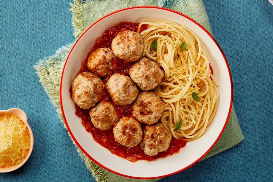 Espagueti con boloñesa de carne de cerdo.