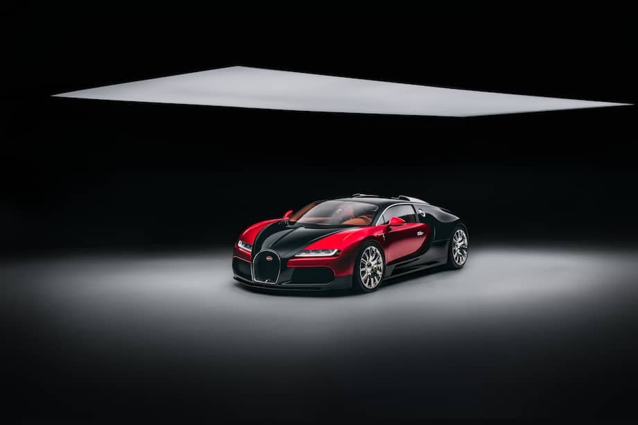 Este carro toma como punto de partida el diseño que hizo del Veyron un ícono inmediato.