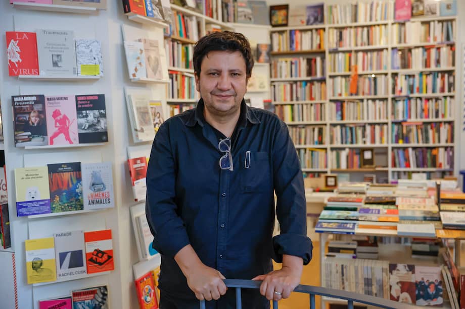 Alejandro Zambra es uno de los curadores de Tinta Club del Libro.