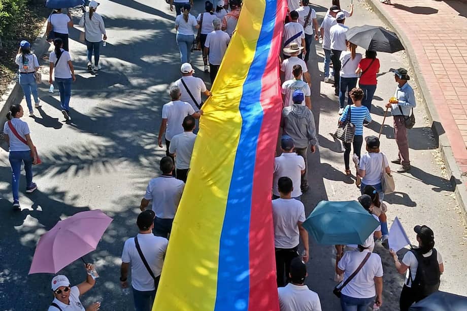 Foto de archivo que muestra una manifestación para exigir el respeto a la vida y la paz en la región del Catatumbo. EFE/ Ana Inés Vega
