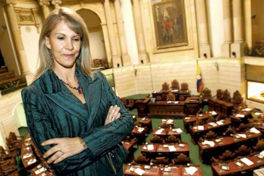 "Dilian F. Toro adquirió bienes del narcotráfico sistemáticamente"