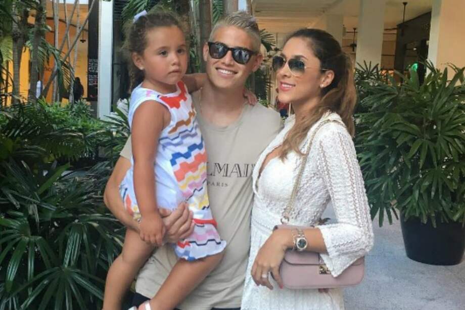 / Instagram: @daniela_ospina5