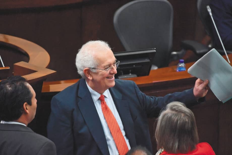 José Antonio Ocampo, ministro de Hacienda, durante la aprobación de la reforma tributaria en el Congreso el pasado 16 de noviembre.