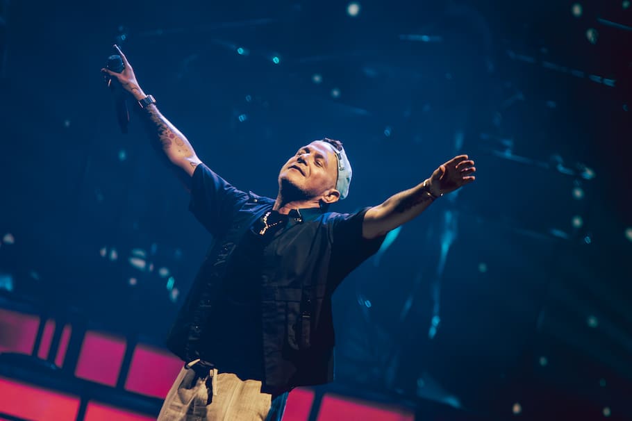 Alejandro Sanz en Bogotá: abrió San Valentín con el romántico espectáculo. Así se vio