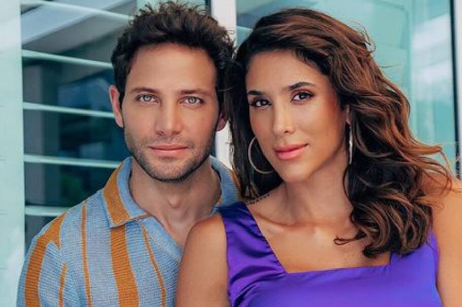 En medio de una gran fiesta, Daniela Ospina y su novio Gabriel Coronel revelaron si el bebé que están esperando es un niño o una niña.