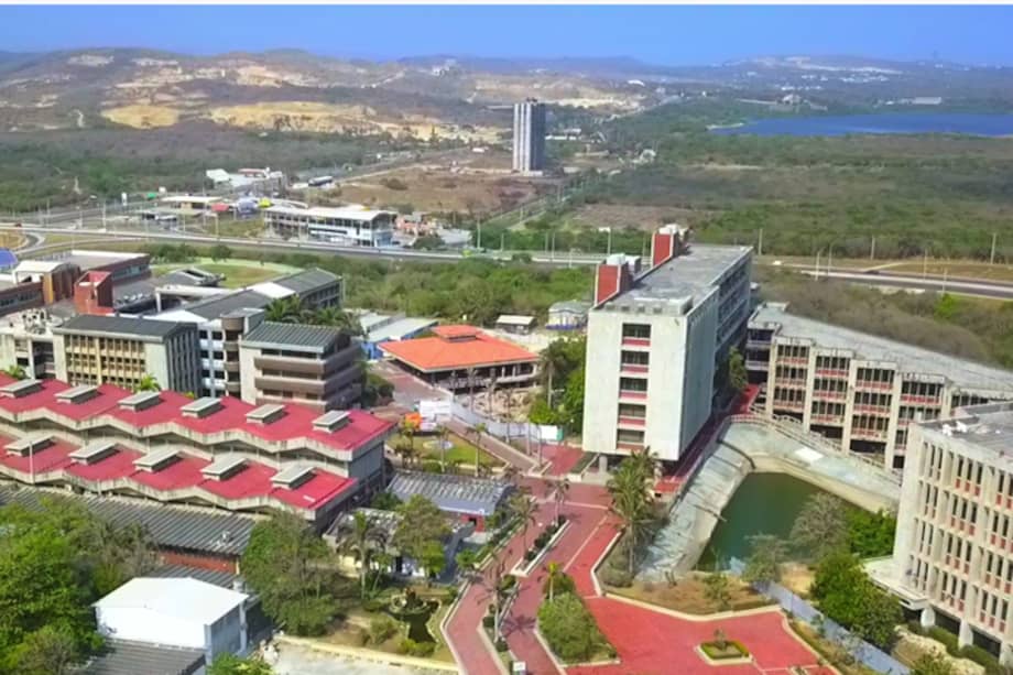 La Universidad del Atlántico está ubicada en Barranquilla.