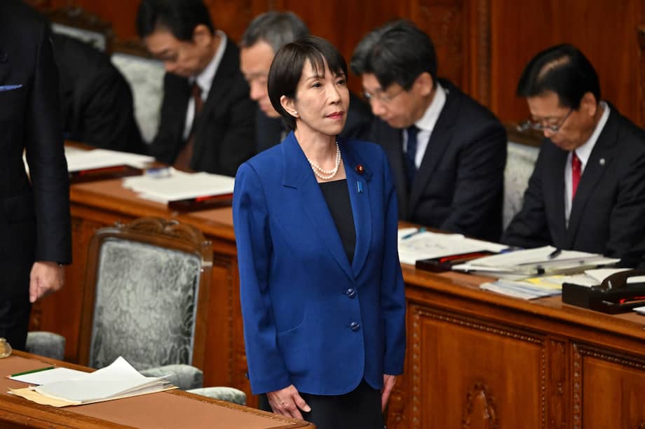 La primera ministra de Japón, Sanae Takaichi, asiste a la sesión plenaria de la Cámara de Representantes para pronunciar su discurso sobre políticas en Tokio el 24 de octubre de 2025.