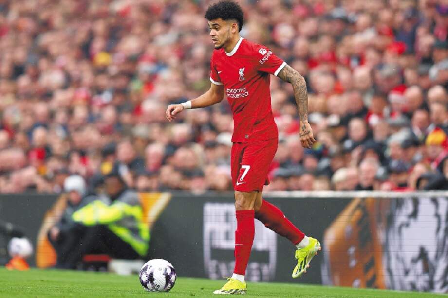 El colombiano Luis Díaz, en el partido entre Liverpool y Manchester City, por Premier. /EFE