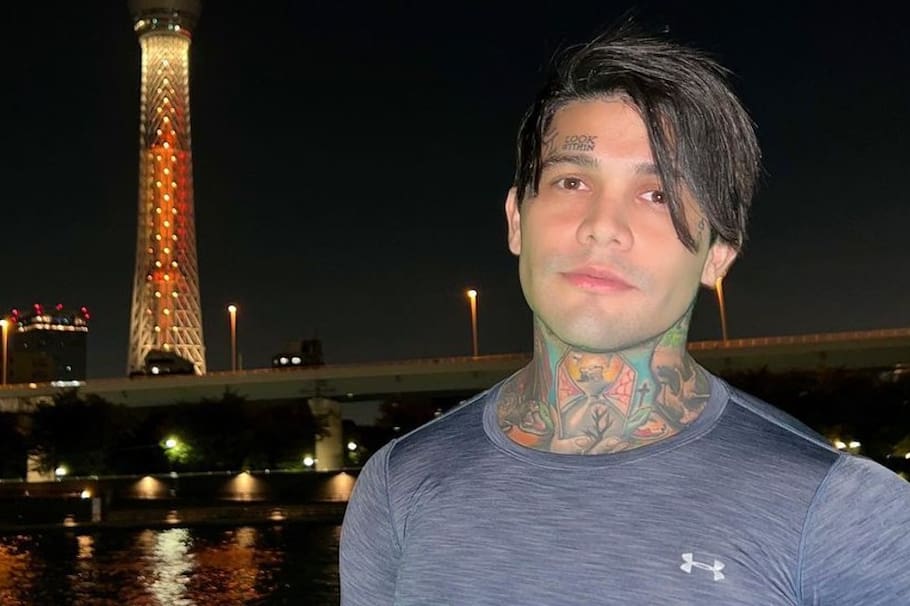 Yeferson Cossio se ha destacado por ser ostentoso con las compras y el regalo para su hermana no fue la excepción.