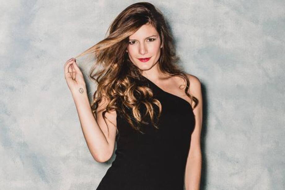 "La vuelta al mundo de calle 13 es mi canción favorita" Mábel Moreno