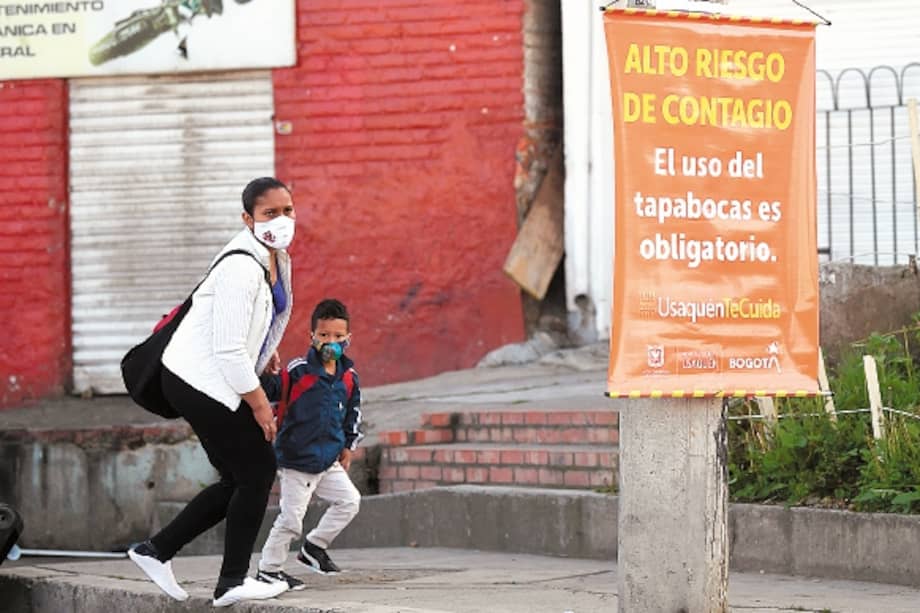 La alcaldesa de Bogotá, Claudia López, anunció el levantamiento de la restricción teniendo en cuenta que Bogotá pasó de alerta roja a alerta naranja.
