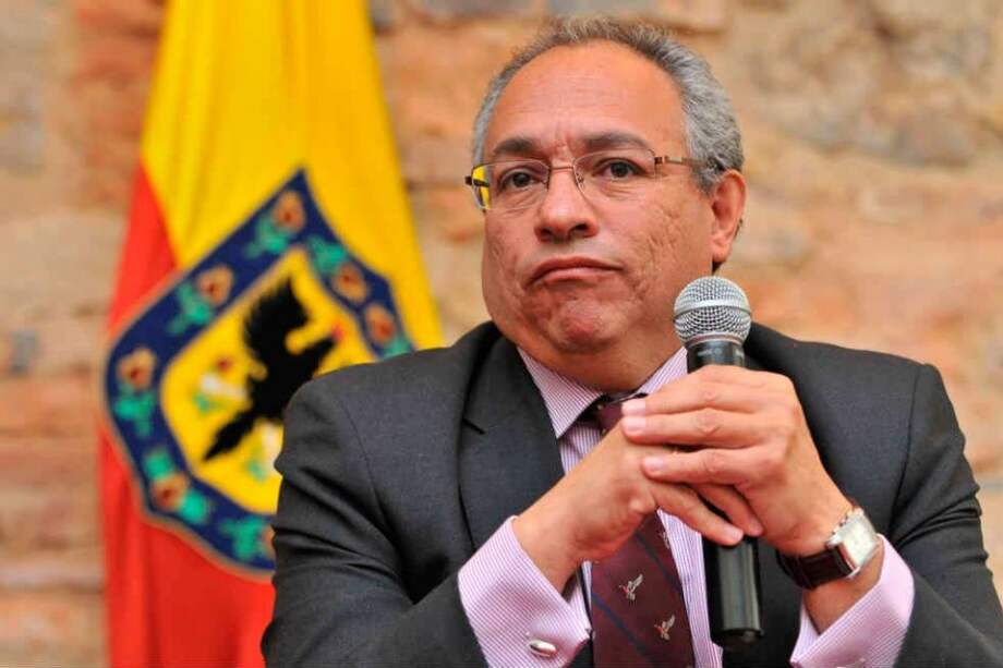 "Renuncia de gerente del Acueducto demuestra que sí hubo improvisación en aseo"