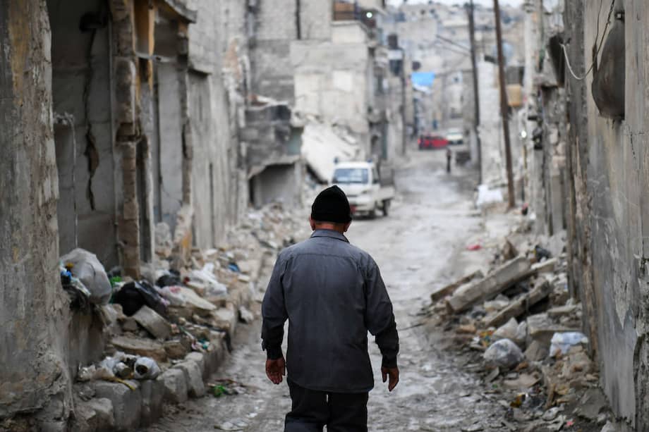 Ciudadanos sirios regresan a Alepo. / AFP