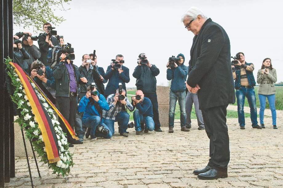 El ministro de Asuntos Exteriores alemán, Frank-Walter Steinmeier, en una ceremonia en Rusia para conmemorar los 70 años del fin de la II Guerra Mundial. /EFE