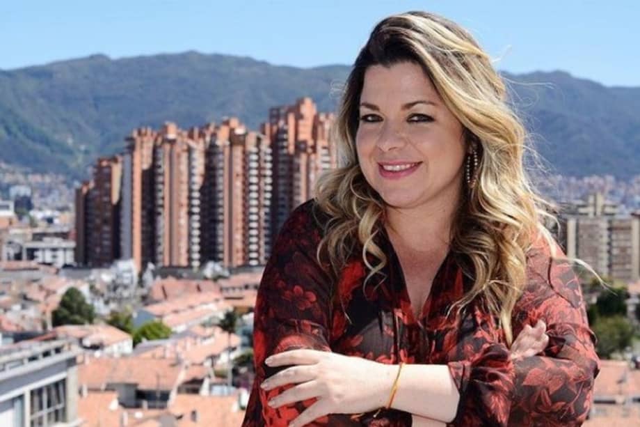 Yanetsis es entrenadora vocal de cantantes como Carlos Vives, Goyo y Fanny Lu, entre otros, además tiene experiencia en más de 18 realities de televisión.