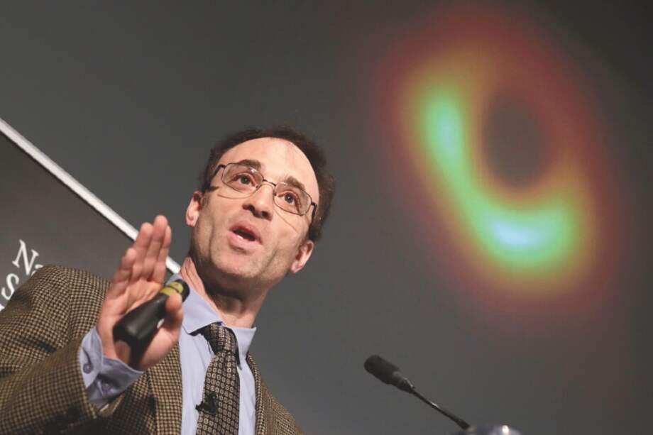 Sheperd Doeleman, director del Telescopio Horizonte de Sucesos. / AFP