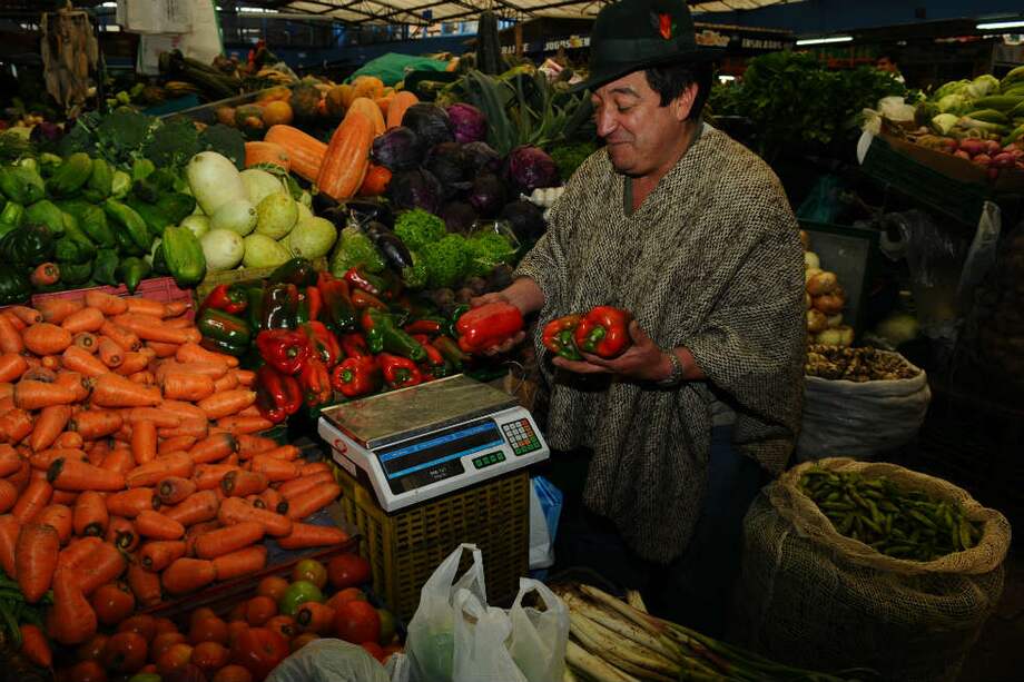El comportamiento del clima sugiere estabilidad en el precio de los alimentos según analistas. / Archivo