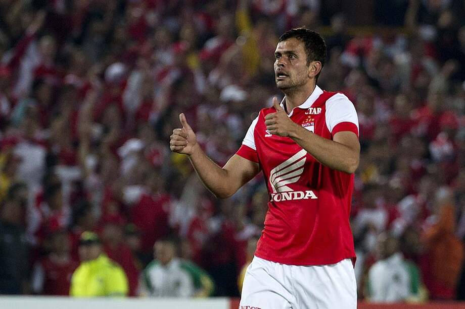 José Julián de la Cuesta, defensor central de Independiente Santa Fe. AFP