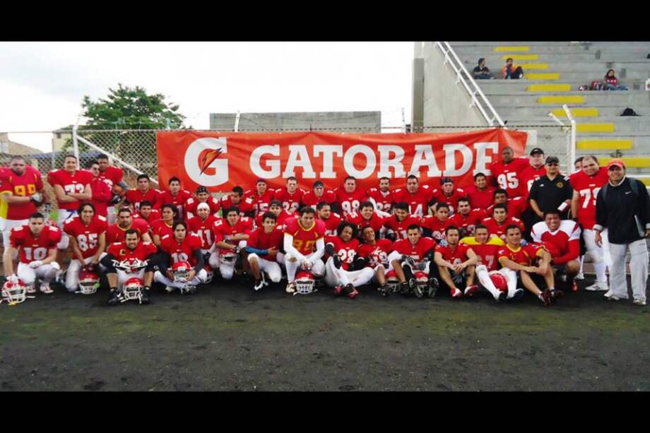 Bogotá recibe su primer partido internacional de fútbol americano