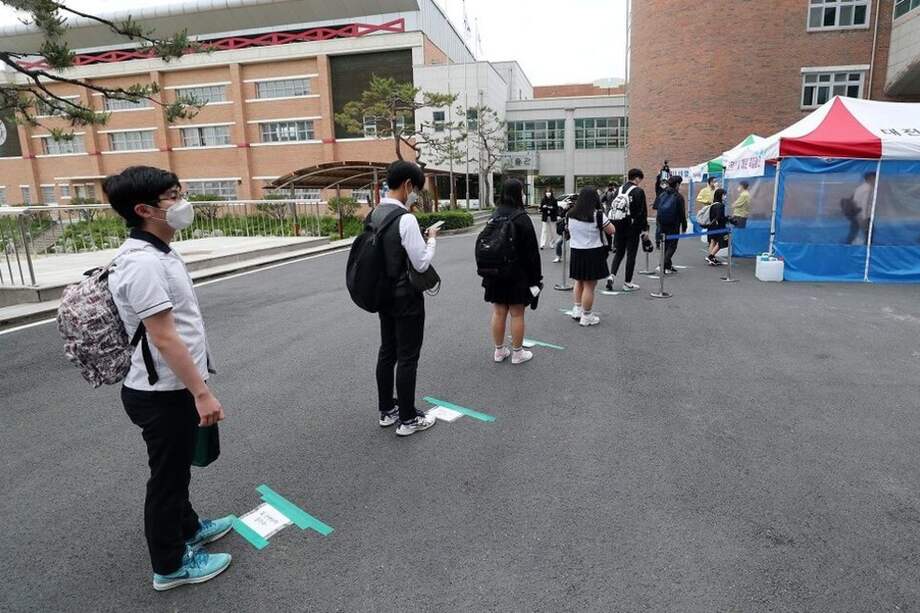 En algunas ciudades se vieron obligadas a cerrar de nuevo los colegios por nuevos casos de contagio de coronavirus.