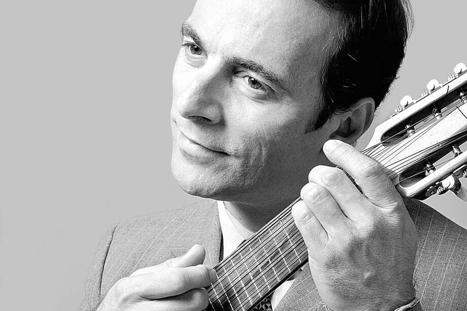 En su nuevo trabajo discográfico, titulado ‘Bi’, el cantautor Kevin Johansen hace un recorrido por aires tradicionales de Brasil, Uruguay, Argentina, Trinidad y Tobago y Estados Unidos. / Cortesía Sony Music