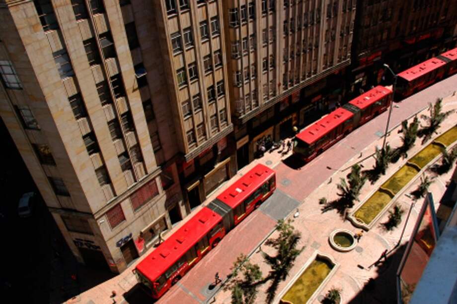 Pros y contras de cambios de rutas de TransMilenio en Eje Ambiental