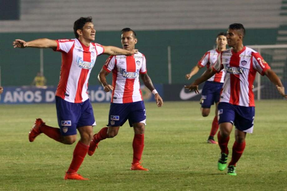 Atlético Júnior enfrentará a Chapecoense por los cuartos de final de la Sudamericana. Foto: AFP