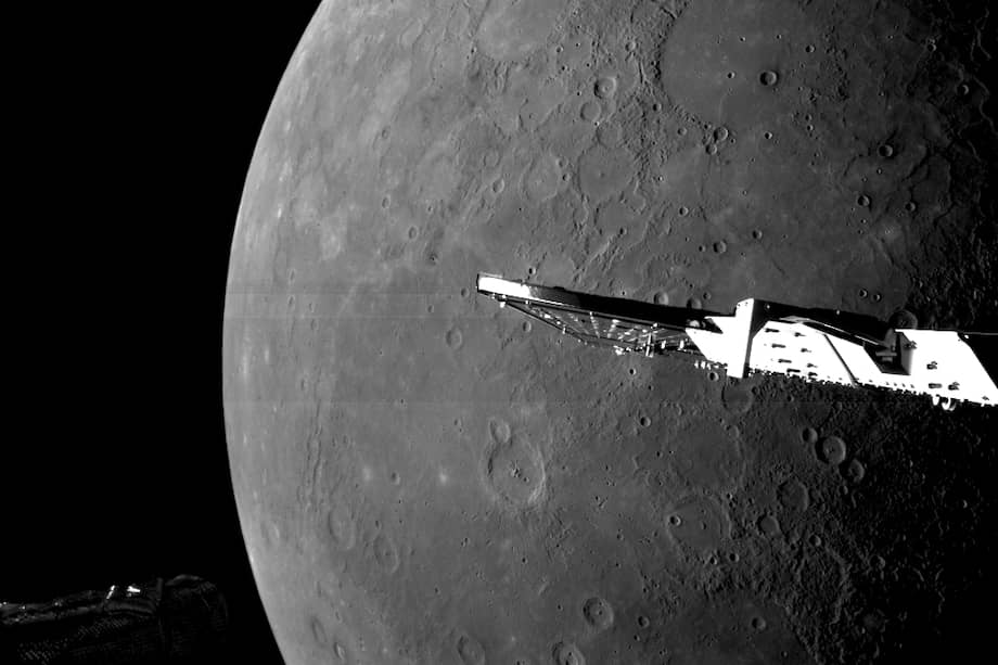 Imágenes tomadas por la sonda BepiColombo durante una fase de acercamiento a Mercurio.
