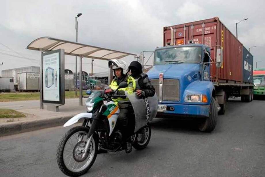 Advierten graves problemas de movilidad en calle 13 por decisión de Petro