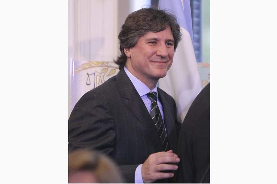 Los líos que enredan al vicepresidente argentino