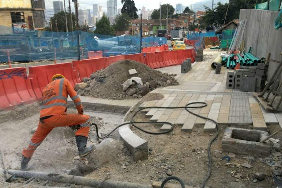 Por los mismos hechos, ya fueron judicializados otros cuatro implicados: un exfuncionario del IDU, un contratista y dos interventores. / Cortesía IDU