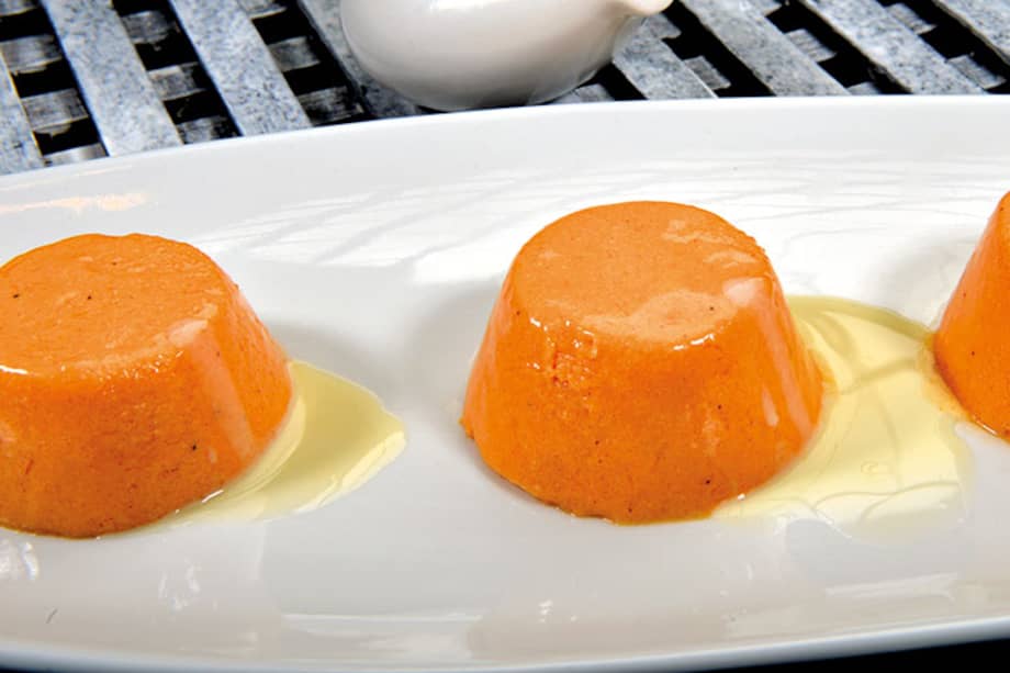 Postre del día: Esponjado de curuba con salsa inglesa