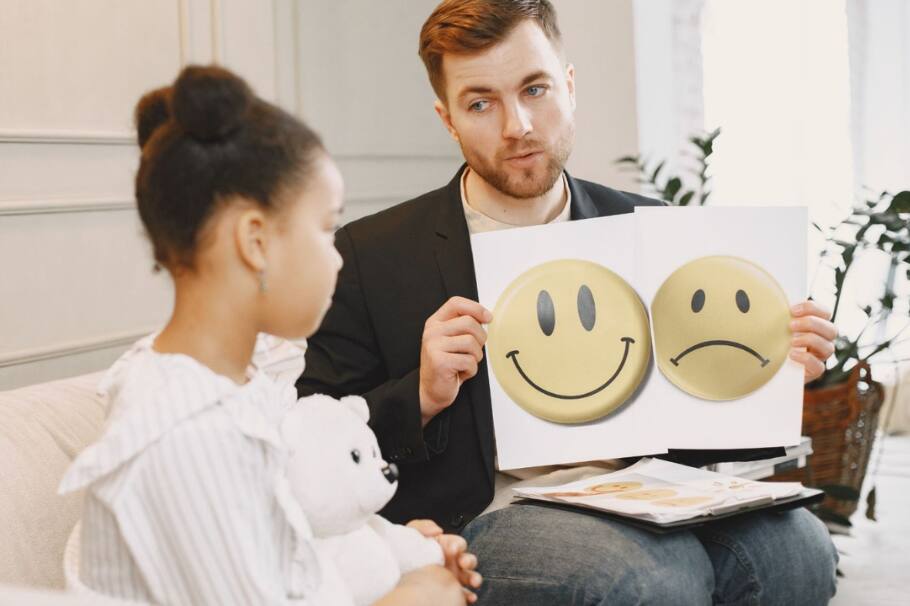 Un experto en Neurolingüística nos habla sobre las reflexiones de fin de año, la acumulación del estrés y la oportunidad de reconectarse con uno mismo.