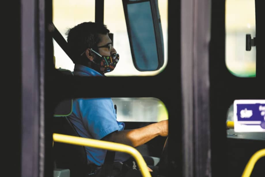 El transporte público de la capital reporta dos conductores que dieron positivo para coronavirus. Uno de TM y otro del SITP. / Óscar Pérez