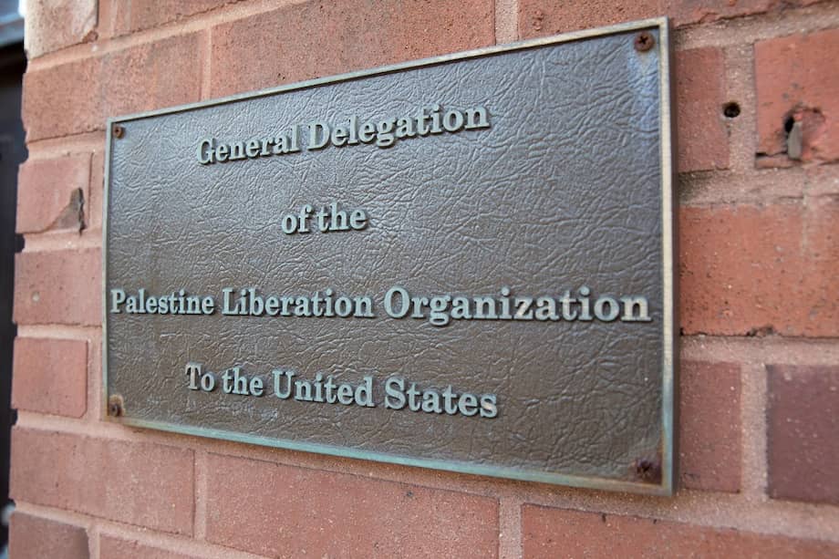 Placa de la entrada de la oficina de la Organización para la Liberación de Palestina (OLP) en Washington (EE.UU). / EFE