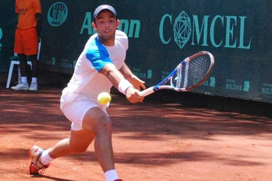 Tenista colombiano perteneciente al equipo equipo Colsanitas.