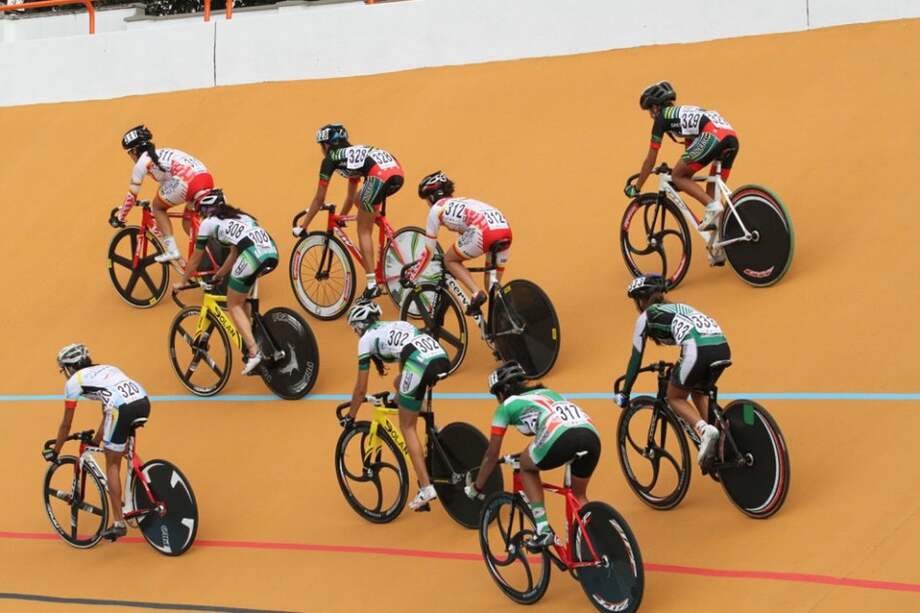 Cali bate los primeros récords para el Mundial de Pista 2014