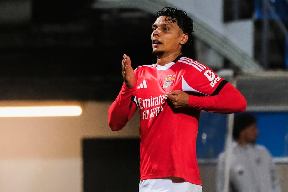 Richard Rios celebrando su gol contra Casa Pia por la Liga de Portugal el 6 de abril de 2026.