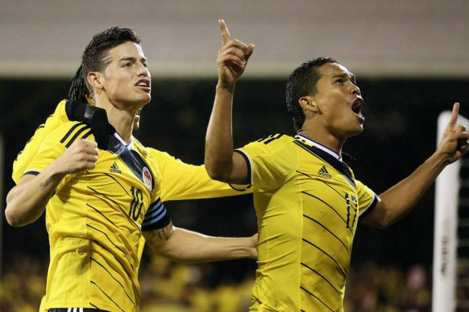 Carlos Bacca y James Rodríguez, dos de los precandidatos colombianos al Balón de Oro. Foto: AFP