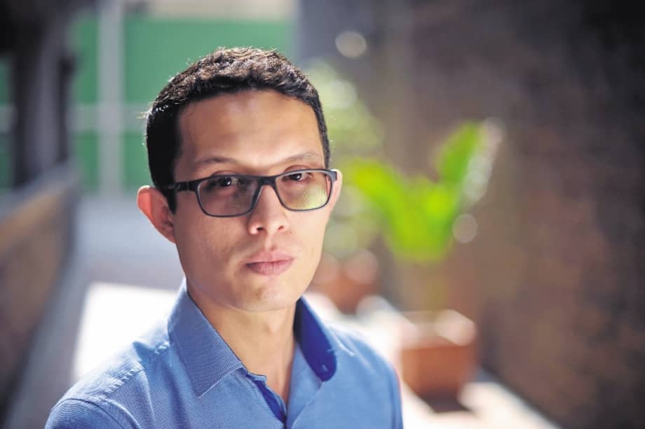 Andrés López es el gerente de Aeropost, una compañía que asesora a la gente para comprar en tiendas digitales en el extranjero. / Cristian Garavito