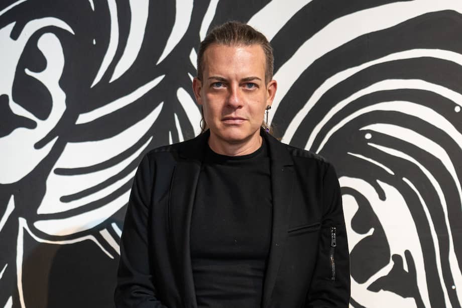 Eugenio Viola es curador y crítico de arte. Además del MAMBO, ha trabajado para el Museo de Arte Contemporáneo Donnaregina – MADRE (Nápoles) y el Perth Institute of Contemporary Arts – PICA.