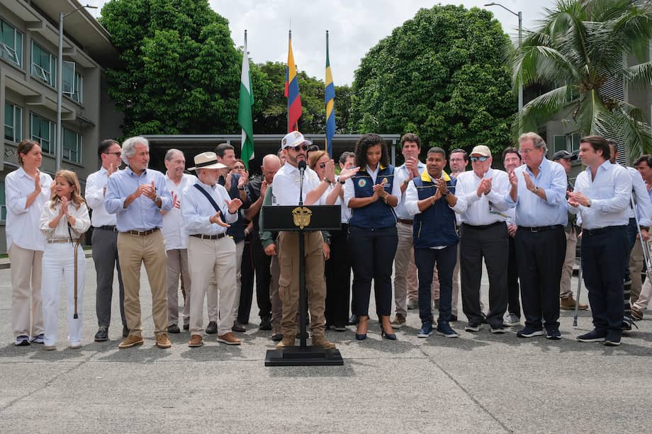Presidente De la Espriella se reunió con privados. Entre los que acudieron a la cita está Alejandro Santo Domingo (Valorem), Jaime y Gabriel Gilinski (Grupo Gilinski) y Luis Carlos Sarmiento (Grupo Aval).
