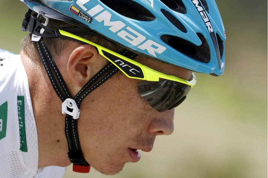 Miguel Ángel López, durante la etapa 17 de la ronda ibérica. / EFE